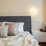 Romanian Athenaeum Flat - Refined 3br Steps From Calea Victoriei דירה בוקרשט