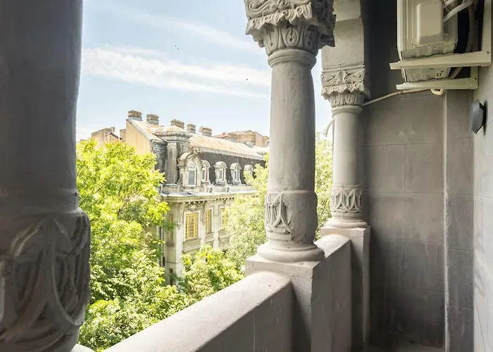 Romanian Athenaeum Flat - Refined 3br Steps From Calea Victoriei Apartman