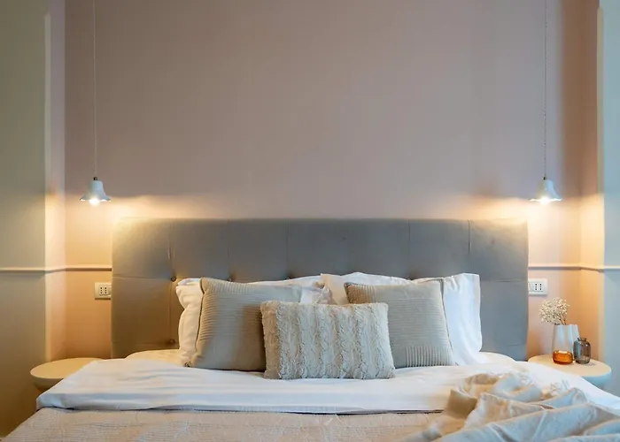 Romanian Athenaeum Flat - Refined 3br Steps From Calea Victoriei