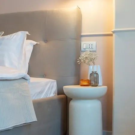 Elegant 3br Flat Steps From Romanian Athenaeum * Bucharest