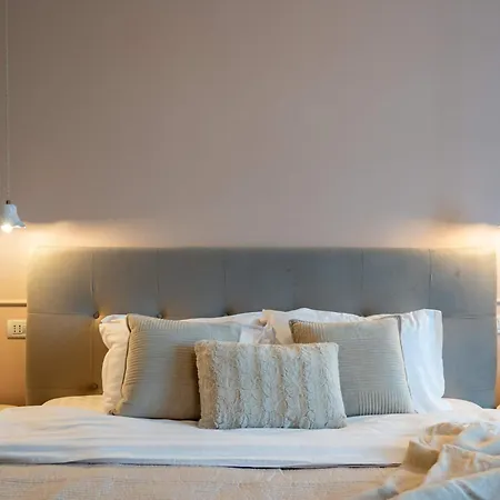 Elegant 3br Flat Steps From Romanian Athenaeum