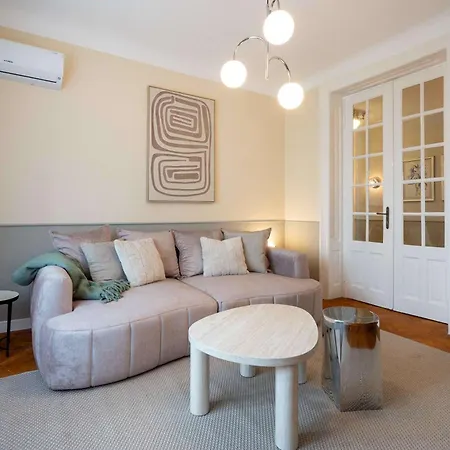 Elegant 3br Flat Steps From Romanian Athenaeum